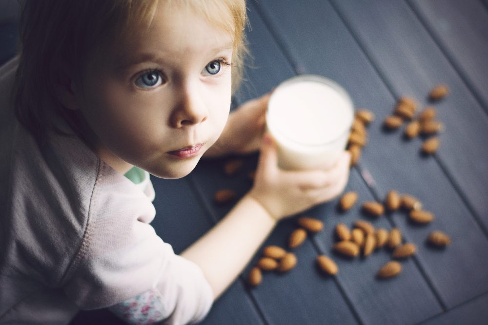 Plant-based milk: Most young children shouldn't drink it, new health  guidelines say