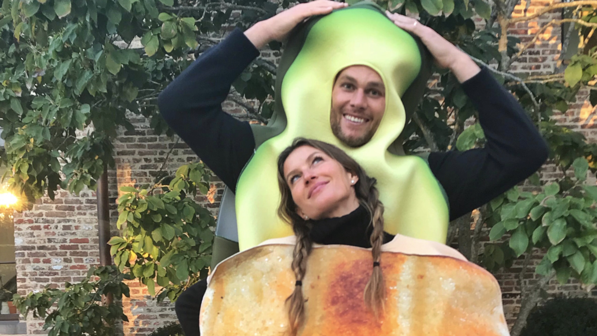 Tom Brady and Gisele Bundchen's 80/20 Raw Diet, Explained