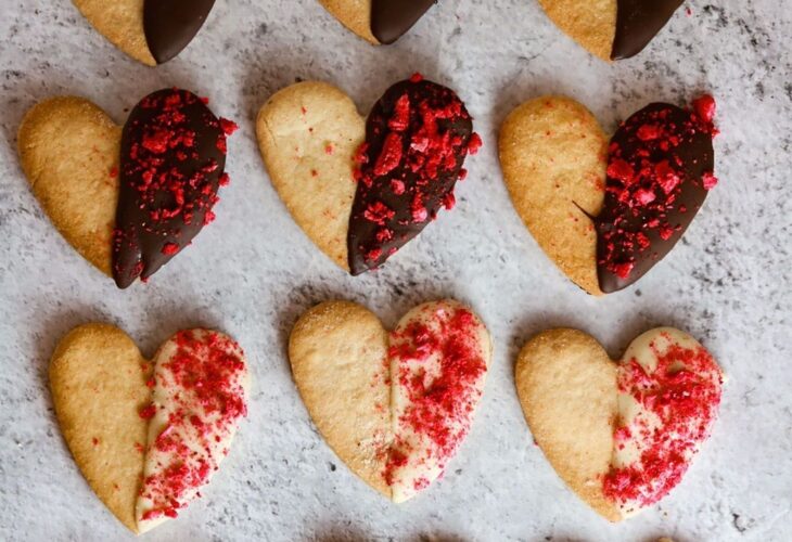 Valentine's Day Dipped Chocolate Cookies