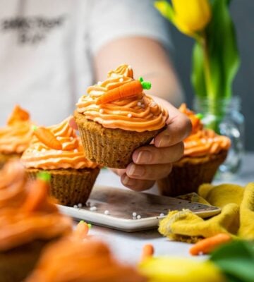 Vegan Carrot Cake Muffins