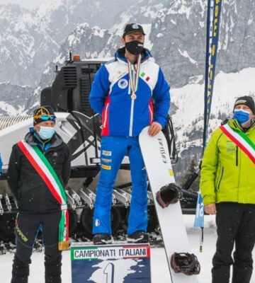 Vegan athlete Tommaso Leoni snowboards to victory in a leading Italian competition, and credits his vegan diet for improved physical performance