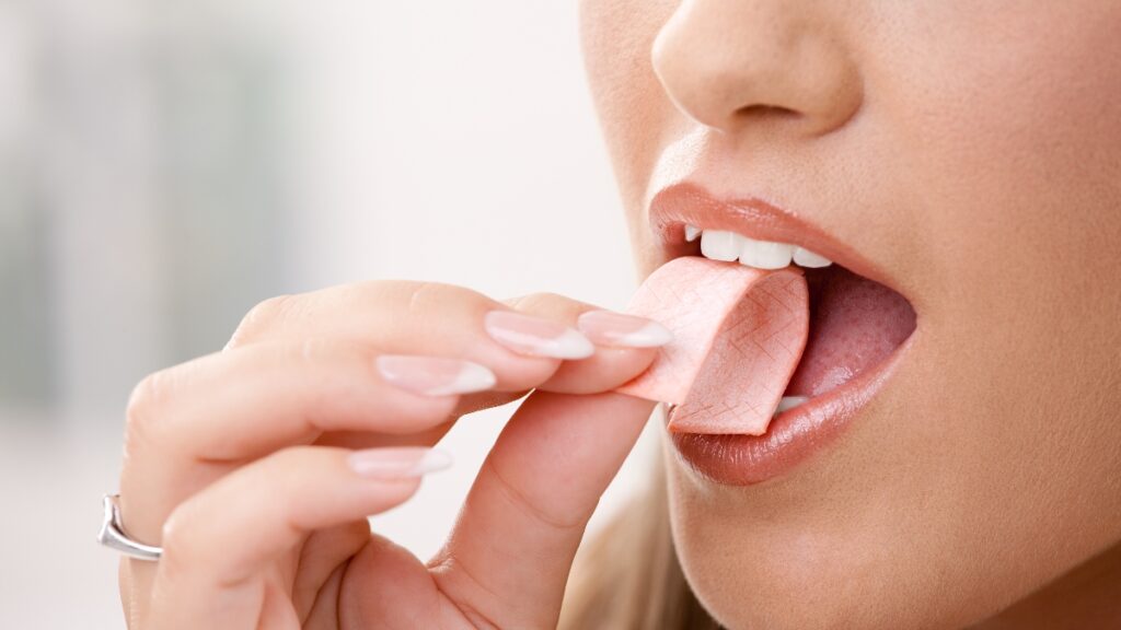 Plant-based chewing gum