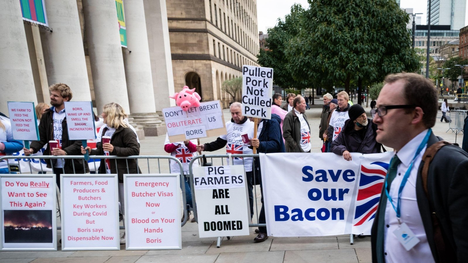 UK pork farmers protest