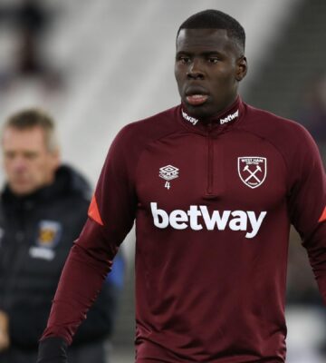 Kurt Zouma training on the pitch