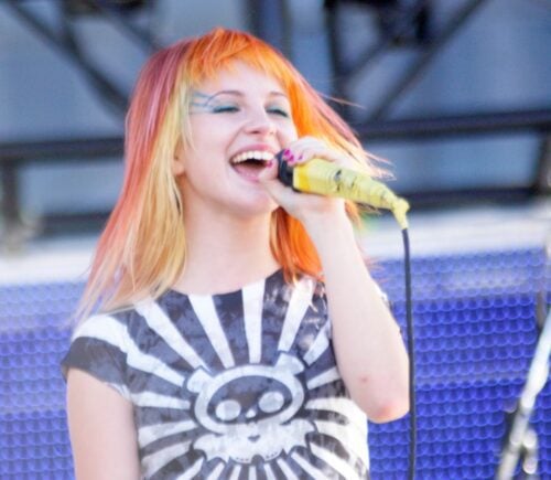 Hayley Williams Paramore performs in 2007 in California
