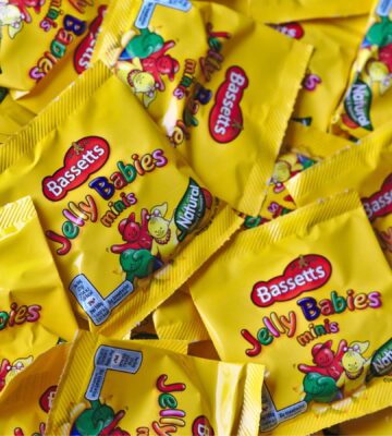 Are Jelly Babies suitable for vegans or vegetarians?