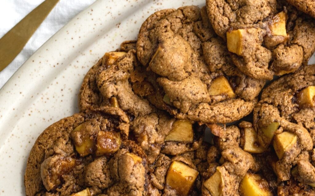 A plate of vegan, gluten-free apple pie cookies