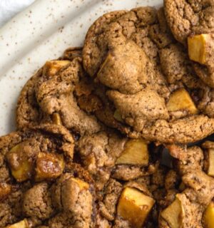 A plate of vegan, gluten-free apple pie cookies