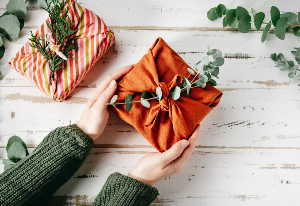 furoshiki zero-waste present wrapping