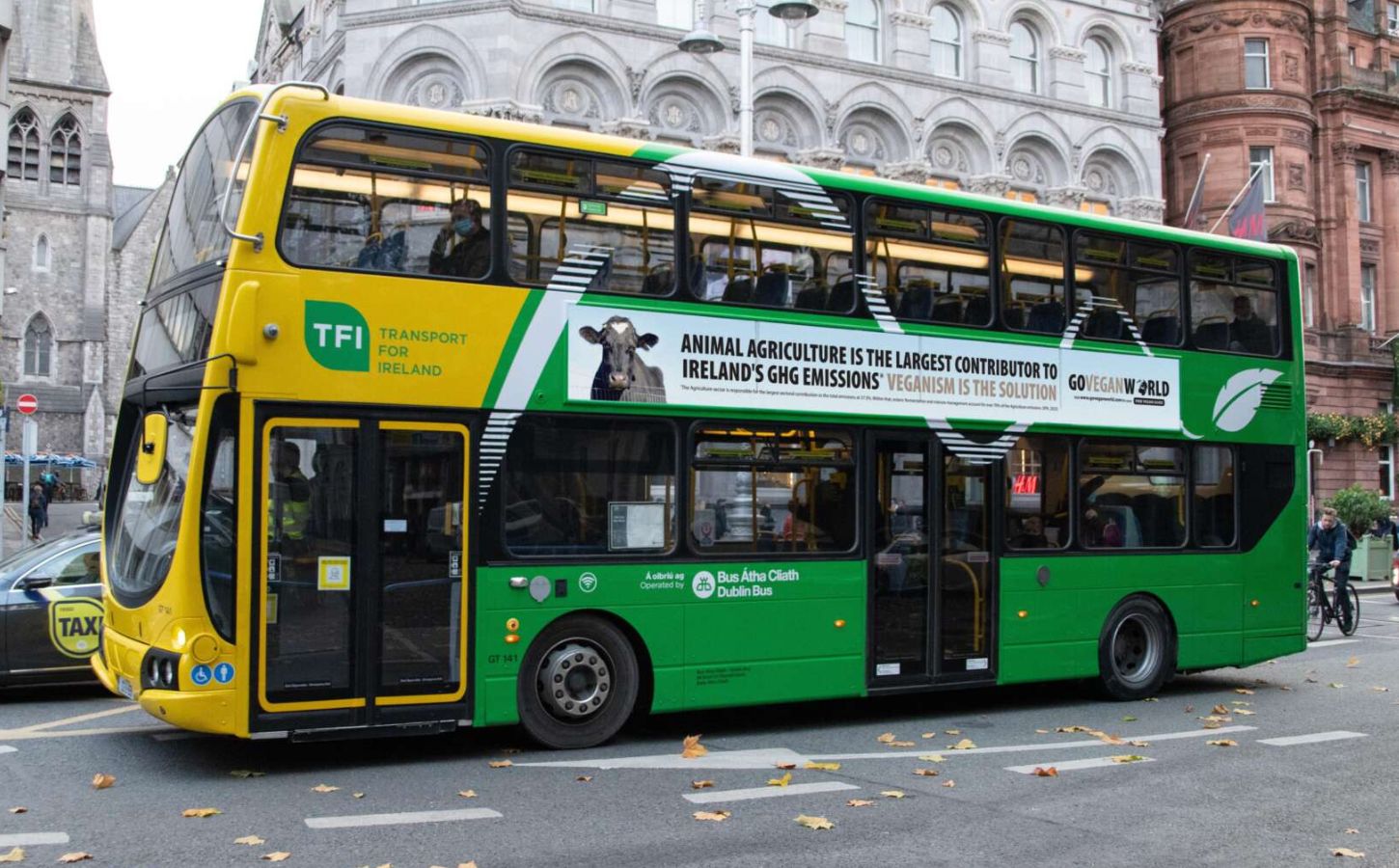 A Dublin Bus displaying a pro-vegan advert