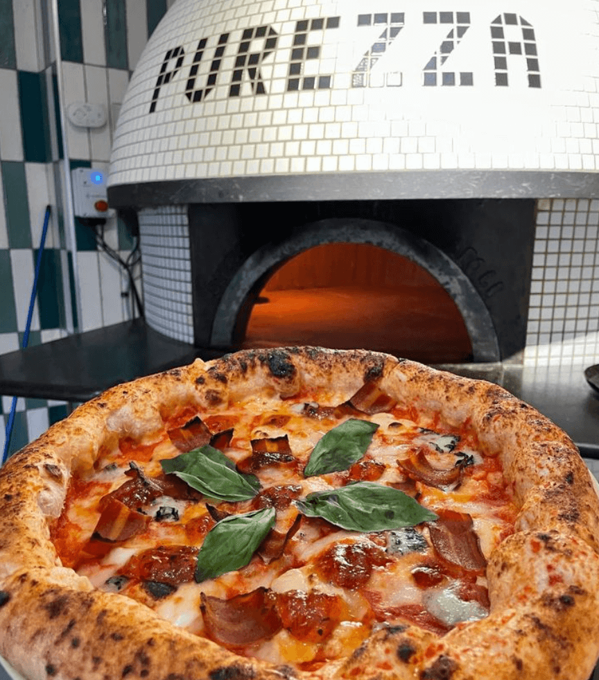 Vegan pizza by Purezza