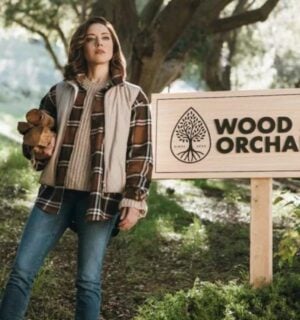 Aubrey Plaza appearing in a Got Milk? funded advert for "Wood Milk"