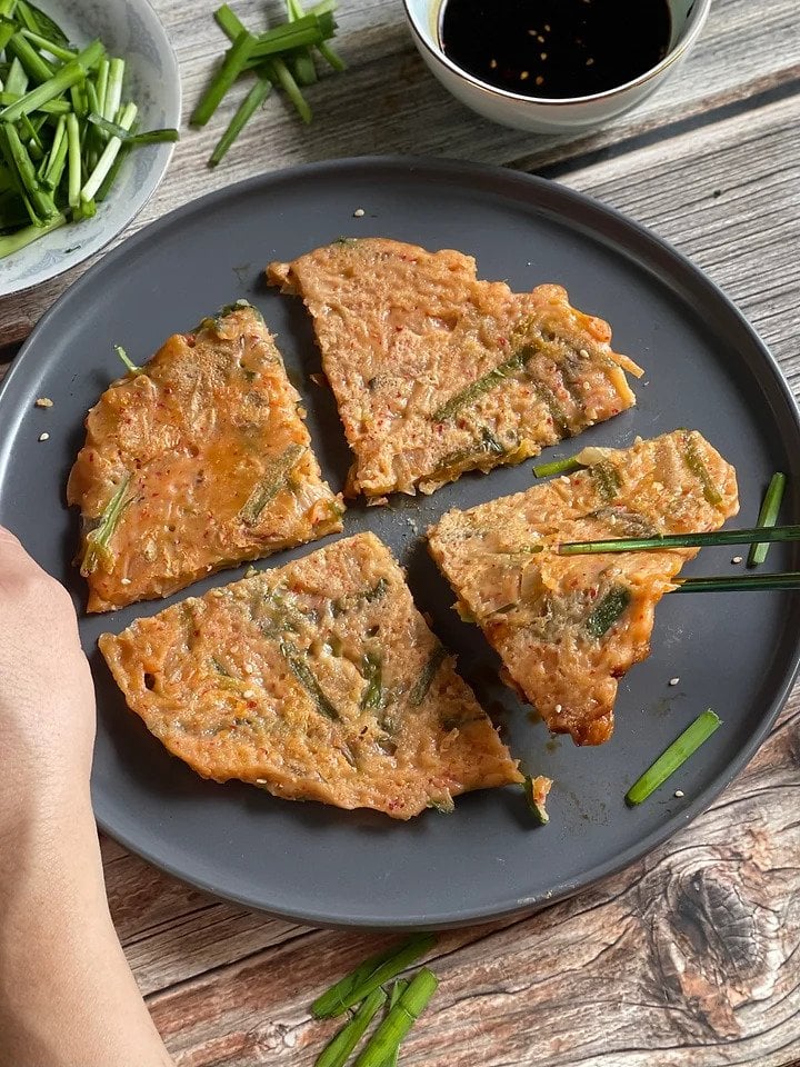 This Vegan Recipe For Savory Korean Pancakes Will Knock Your Socks Off