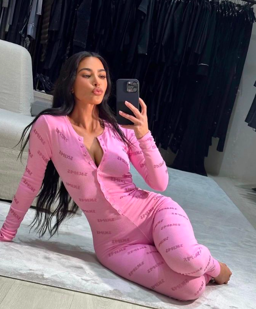 Plant-based celebrity Kim Kardashian takes a selfie in the mirror