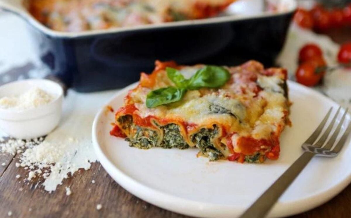 A spinach and ricotta cannelloni that's completely vegan and dairy-free