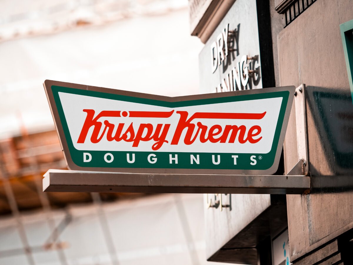 The outside of vegan-friendly doughnut restaurant Krispy Kreme