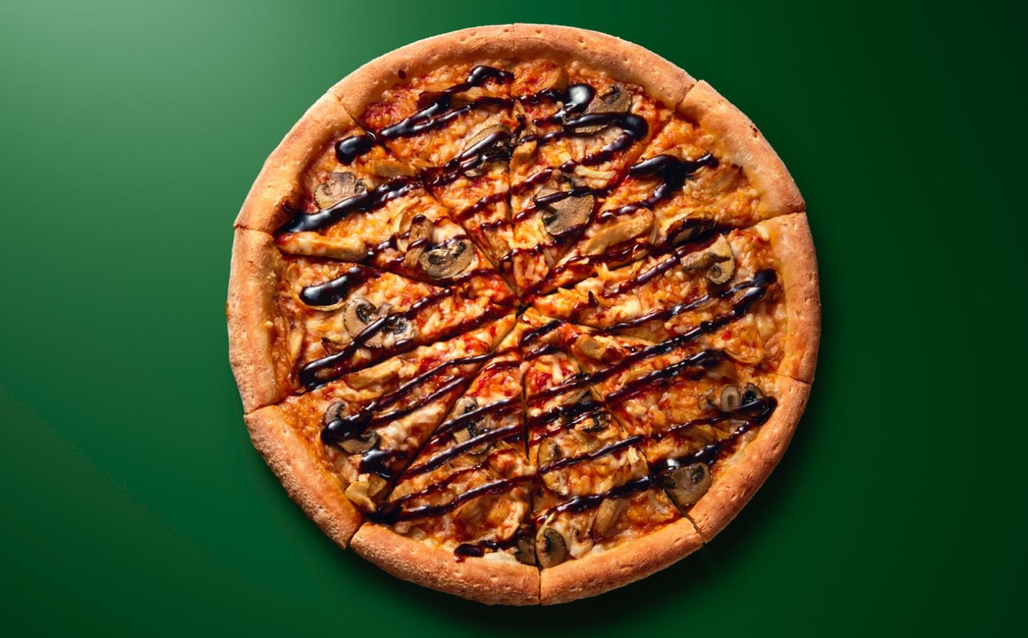 A Papa Johns vegan pizza, one of many food launches for Veganuary 2024