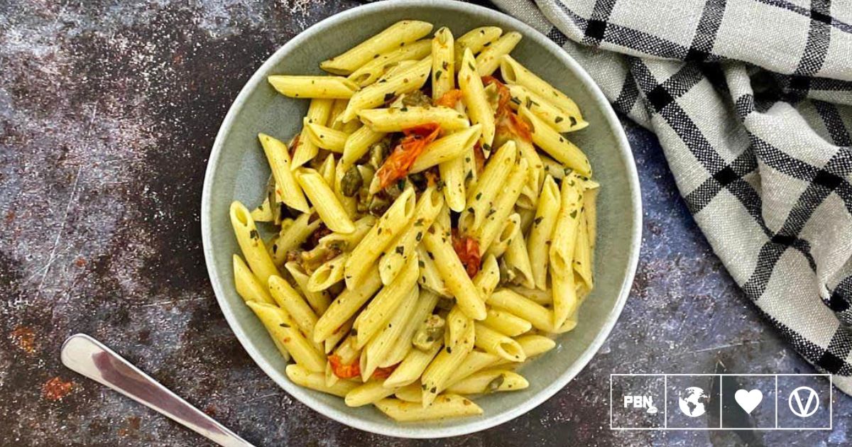 This Baked Feta Pasta Is Completely Vegan