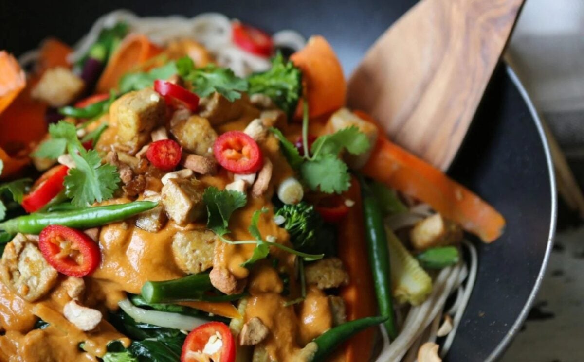 A quick and east vegan tofu and tahini stir fry