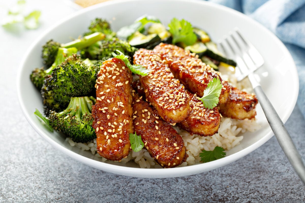 Teriyaki tempeh, broccoli, and rice