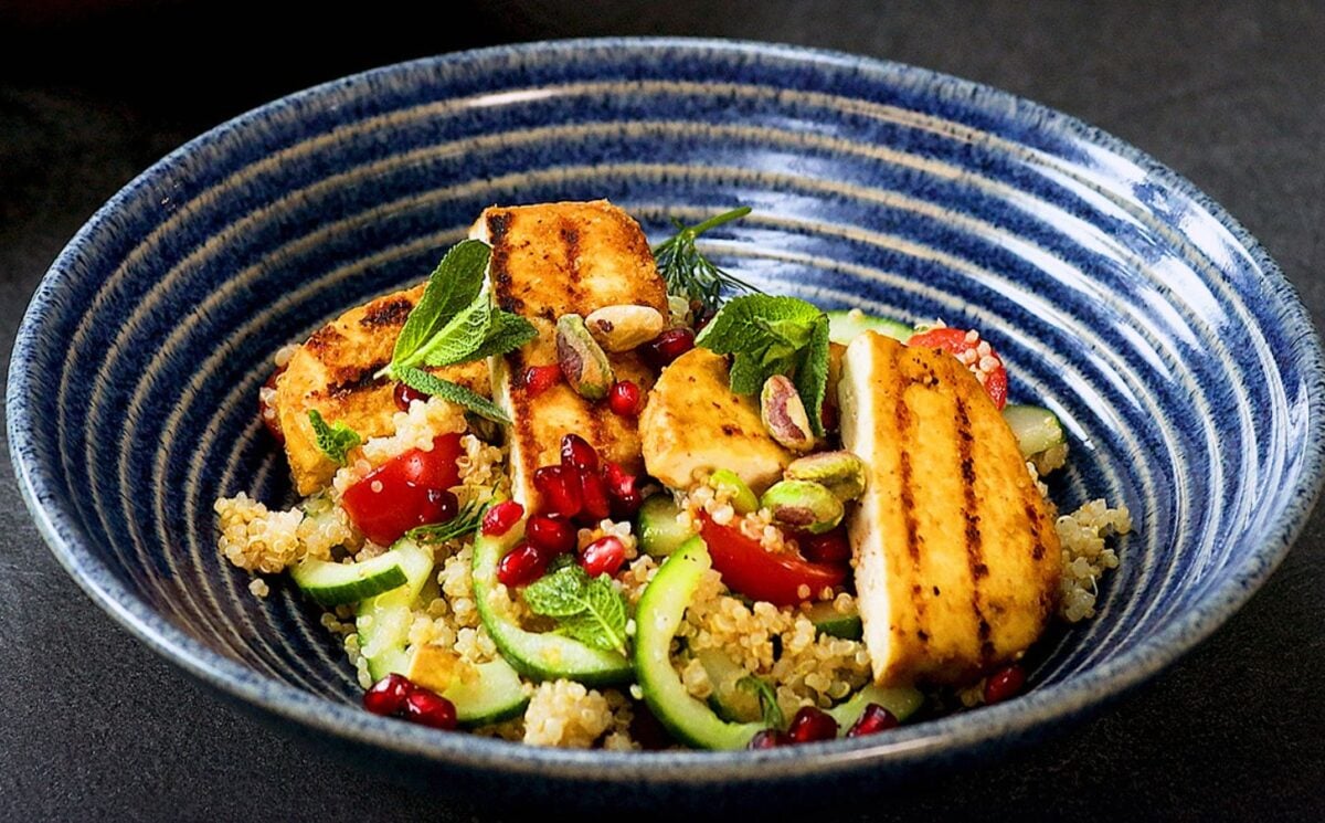 A bowl of vegan halloumi salad made with tofu