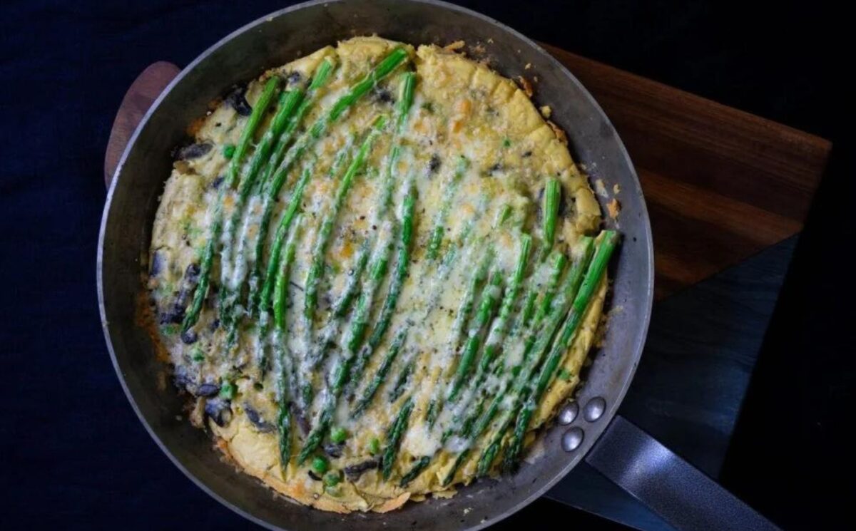 An asparagus frittata made without eggs