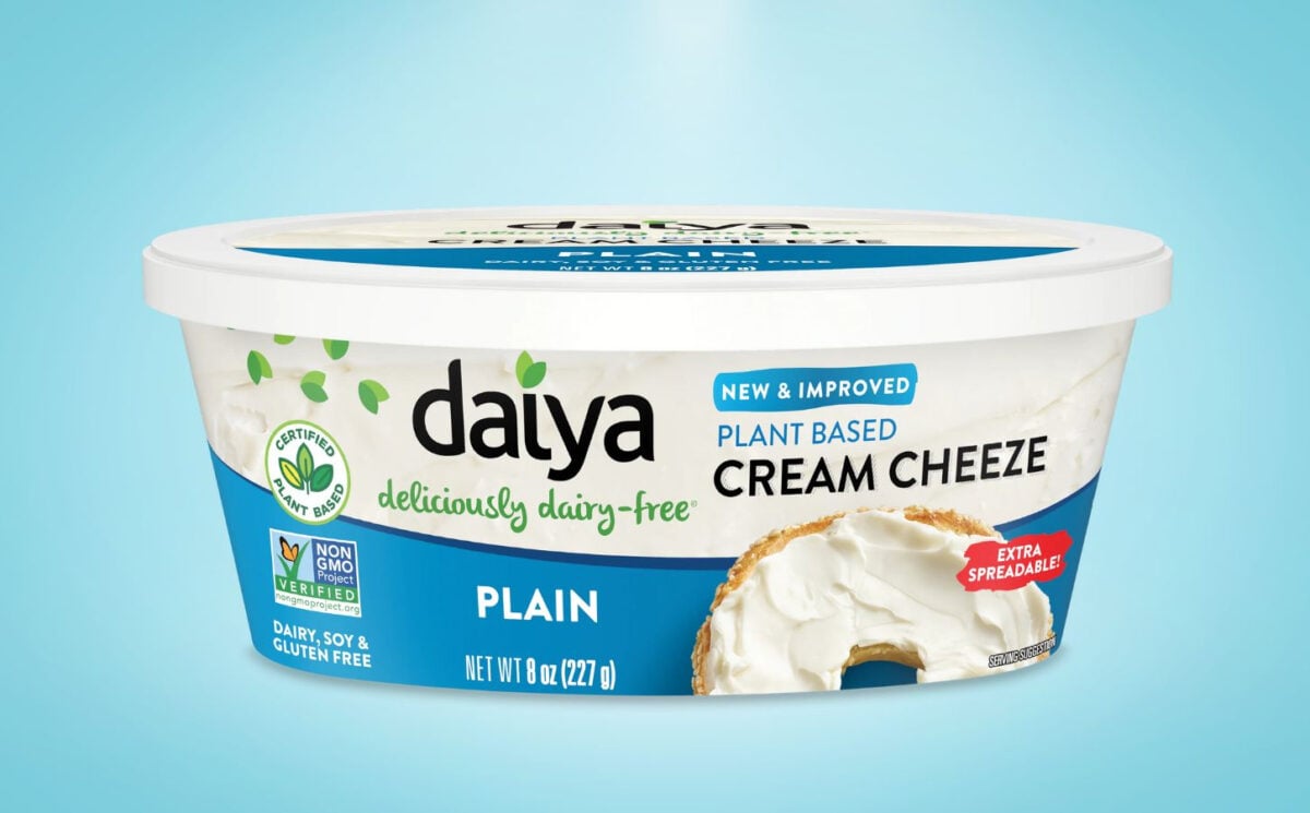 a picture of daiya's plant-based cream cheese