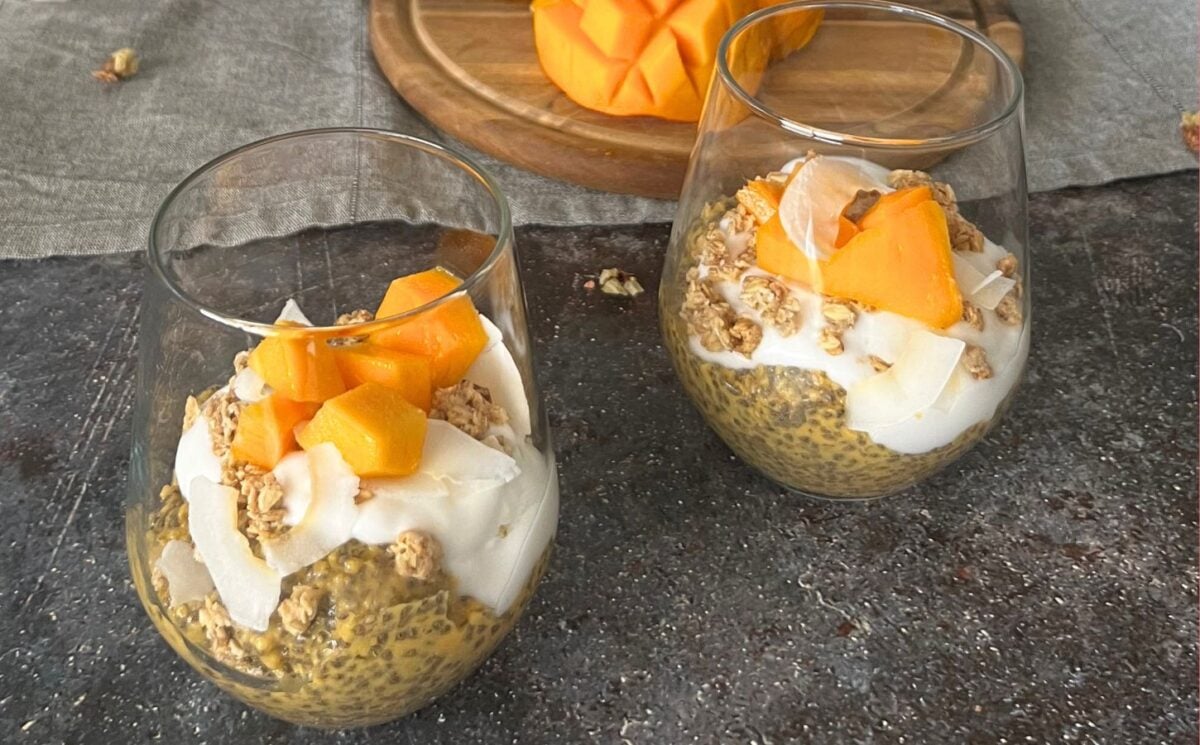 A vegan mango chia pudding