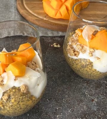 A vegan mango chia pudding