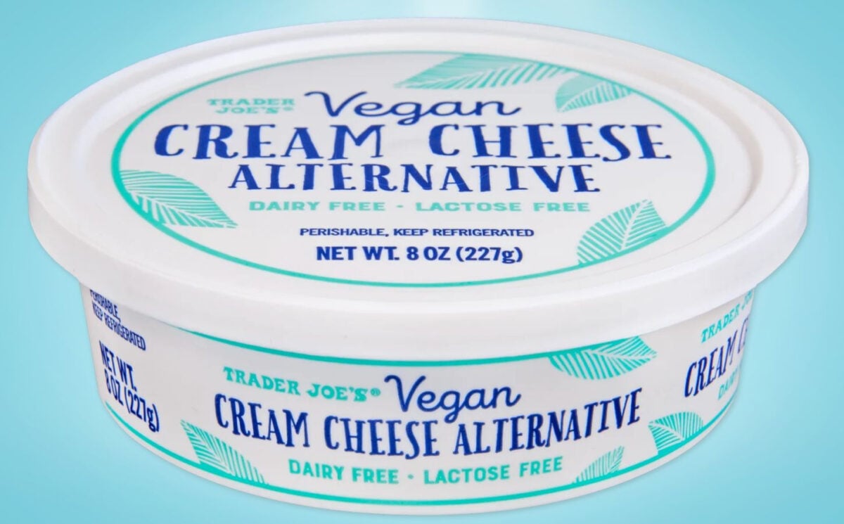 a picture of Trader Joe's vegan cream cheese alternative