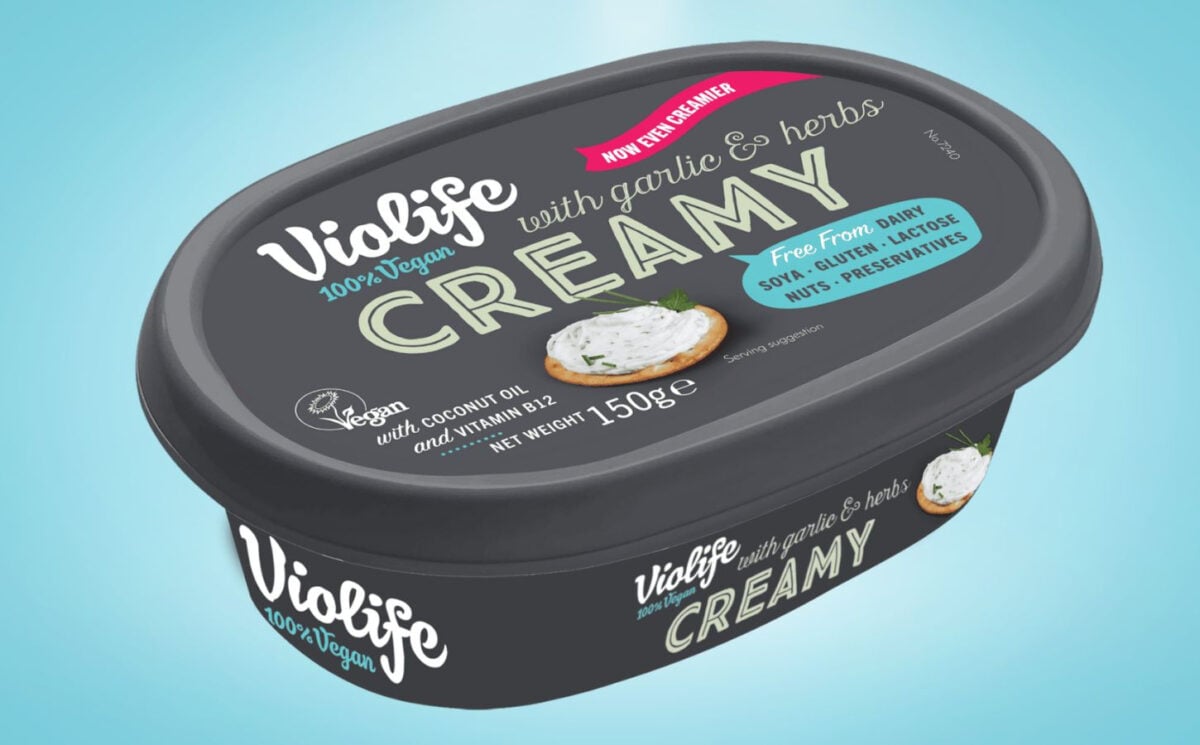 a picture of Violife's vegan cream cheese the garlic and herb flavor