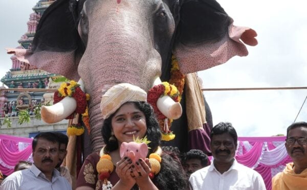 Photo shows Niranja the mechanical elephant and the people who attended the inauguration ceremony earlier this month