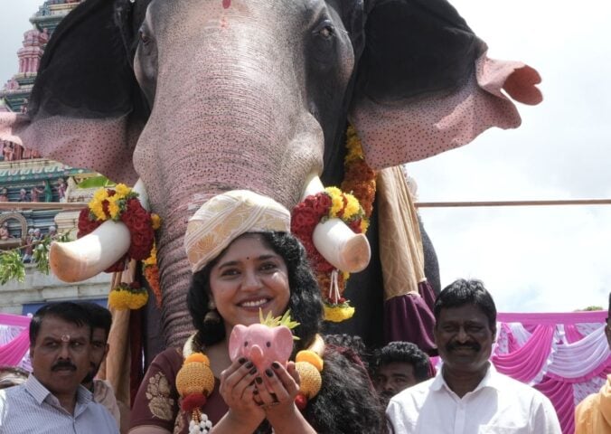 Photo shows Niranja the mechanical elephant and the people who attended the inauguration ceremony earlier this month