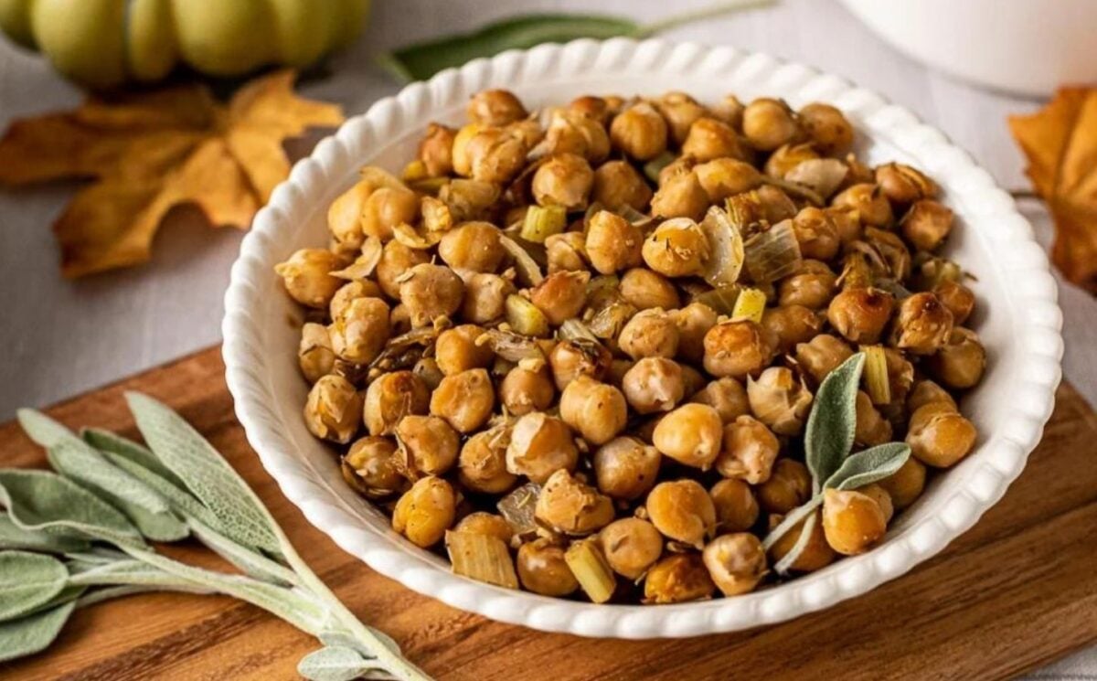 a picture of a bowl of oil-free savory autumn chickpeas perfect for cold weather