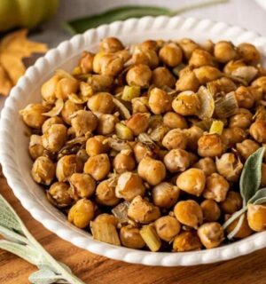 a picture of a bowl of oil-free savory autumn chickpeas perfect for cold weather