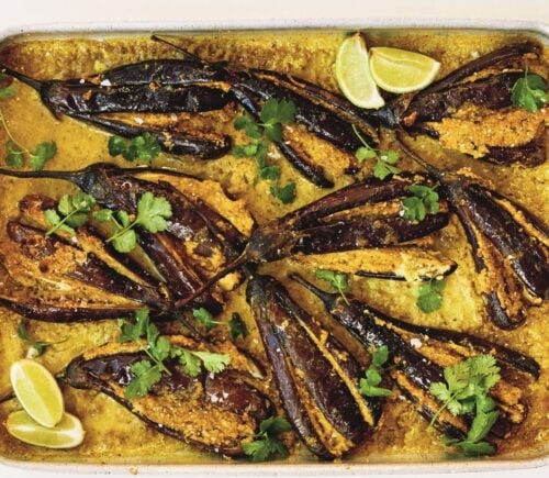 a picture of sesame aubergine curry made with peanuts, sesame, curry powder, and lime