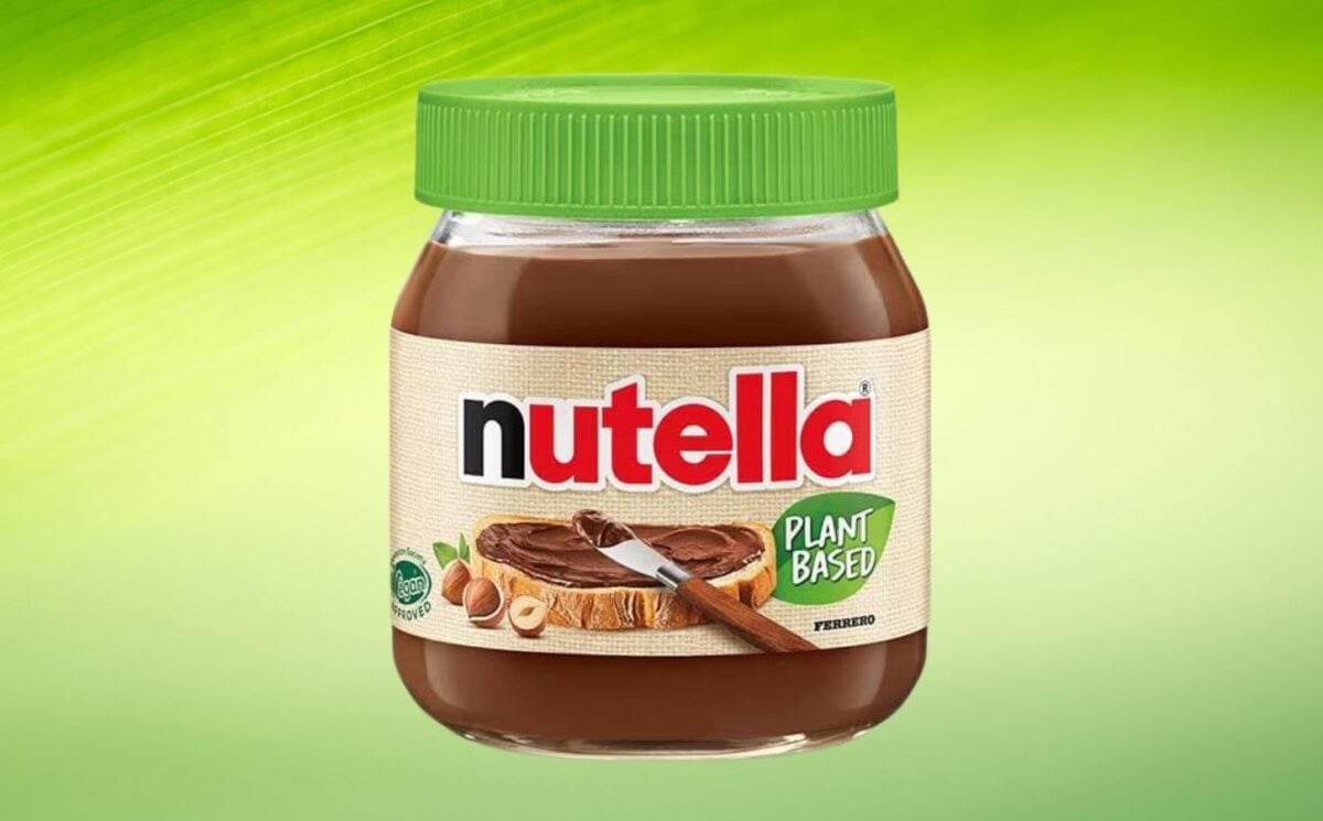 A product image of Nutella Plant-Based in front of a green background