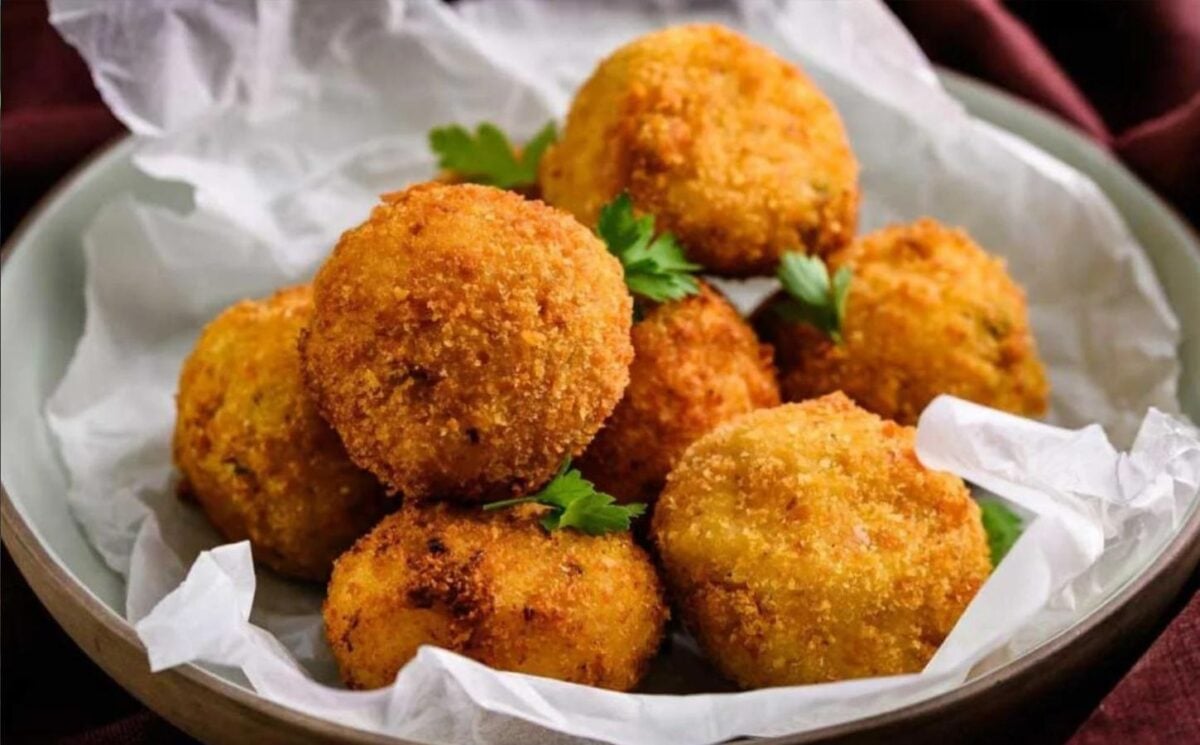 here is a picture of Arancini made with garden peas and courgette which is great for vegan Italian recipes