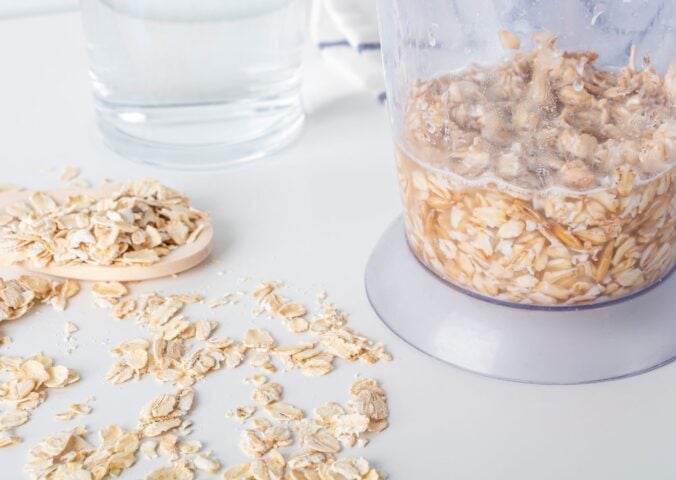 A blender of oats and water making a supposed new weight loss drink called "oatzempic"