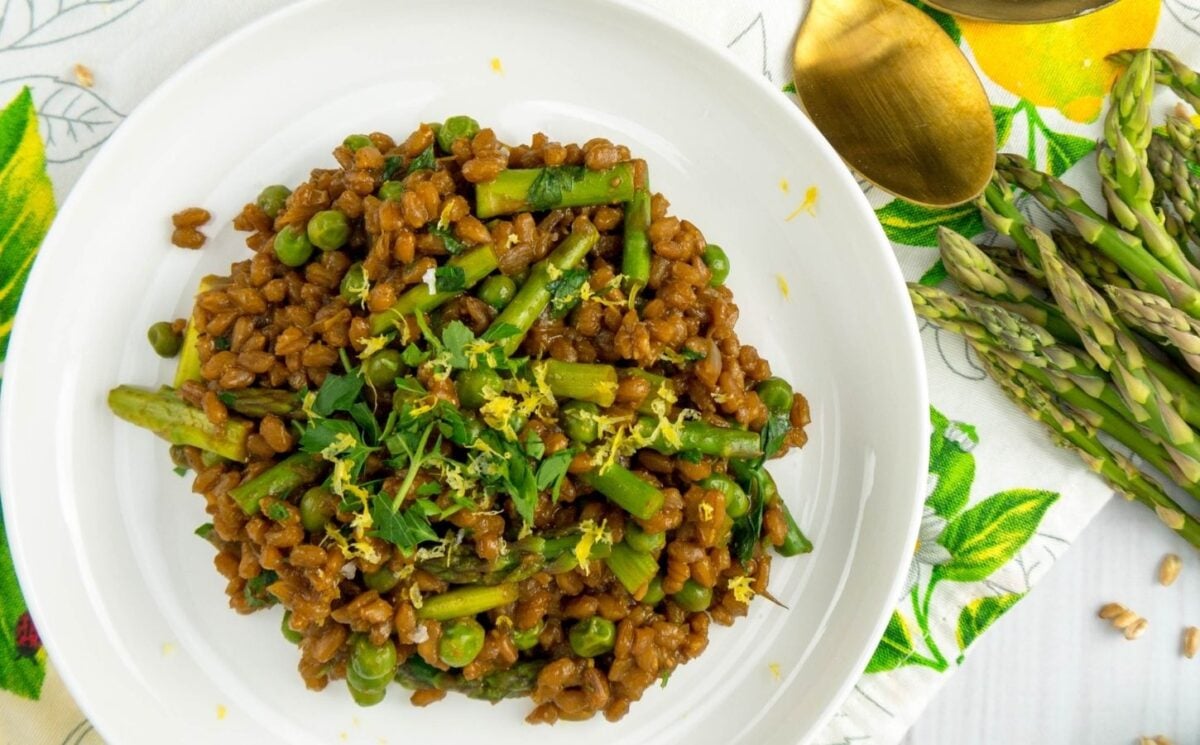 Vegan Risotto With Asparagus And Lemon