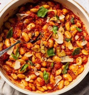 A dish of arrabbiata butter beans