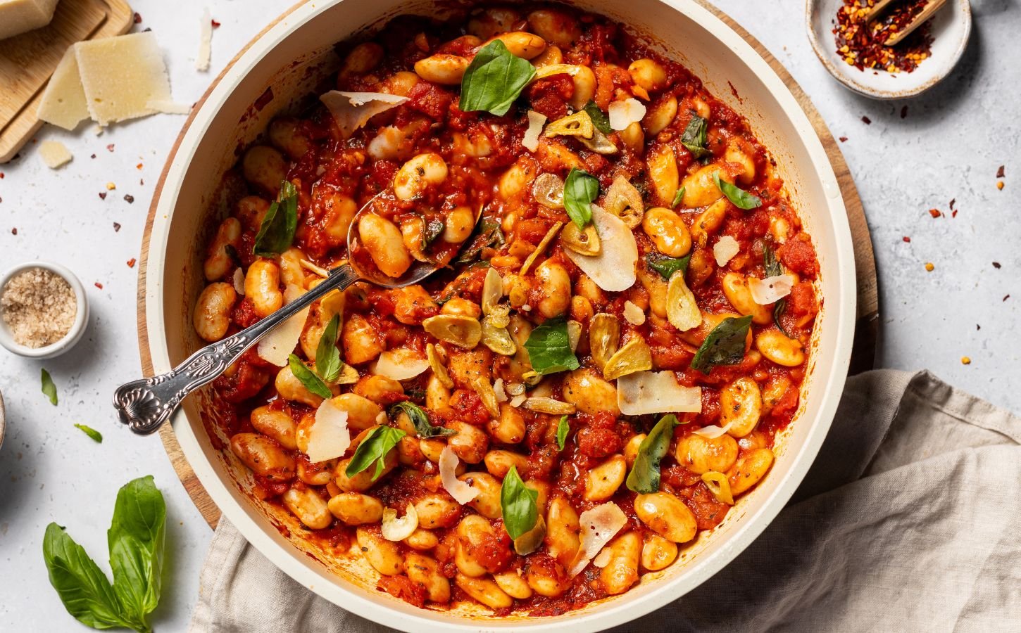 A dish of arrabbiata butter beans