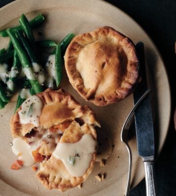 harvest veggie pot pies made with cannellini beans, butternut, cranberries, and a sage gravy