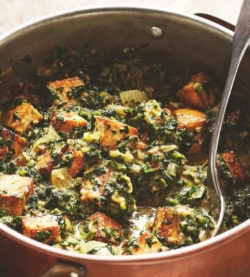 a pot of vegan palak paneer made with tofu and spinach