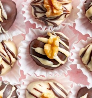 a picture of rows of heart-shaped chocolate truffles that are vegan