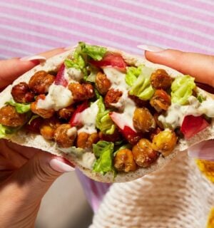 vegan lunches to make when working from home featuring a chickpea pitta pocket