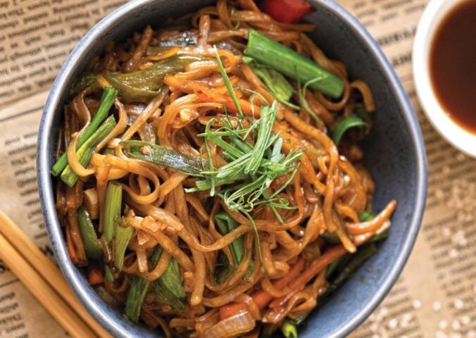 A bowl of easy vegan drunken noodles