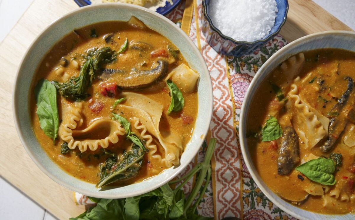 two bowls of oven-roasted lasagna soup that is vegan and dairy free