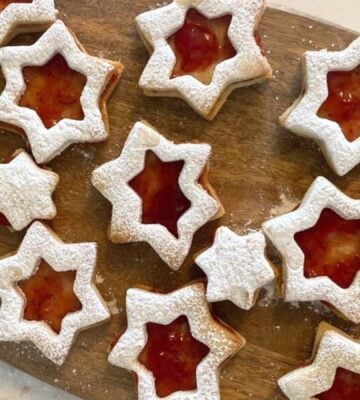 A selection of vegan strawberry sandwich biscuits, perfect for weekend baking