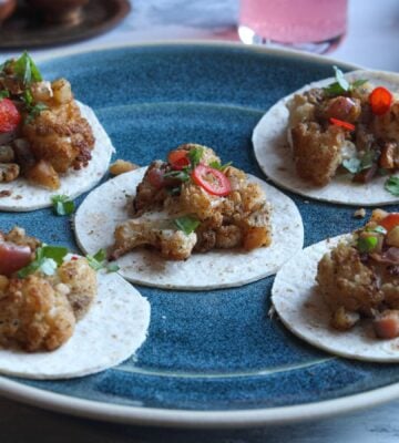 Five curried cauliflower and apple mini tacos